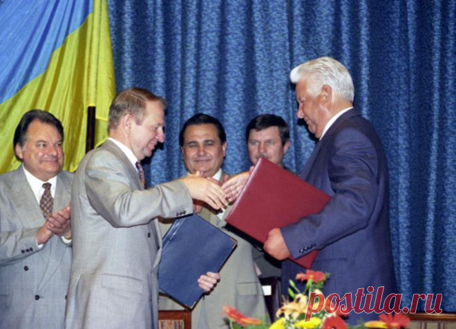 Борис Ельцин и Леонид Кучма делят Черноморский флот, 9 июня 1995 года, Сочи - На руинах Страны Советов - медиаплатформа МирТесен