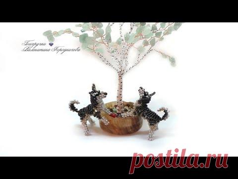 Собаки хаски и лайка Лайка и хаски из бисера. Мастер класс из видео и схемы. Собаки делаются параллельным плетением проволокой. Хаски и лайка выглядят одинаково, поэтому вам подойдёт мастер класс как для одной так и для другой собаки.