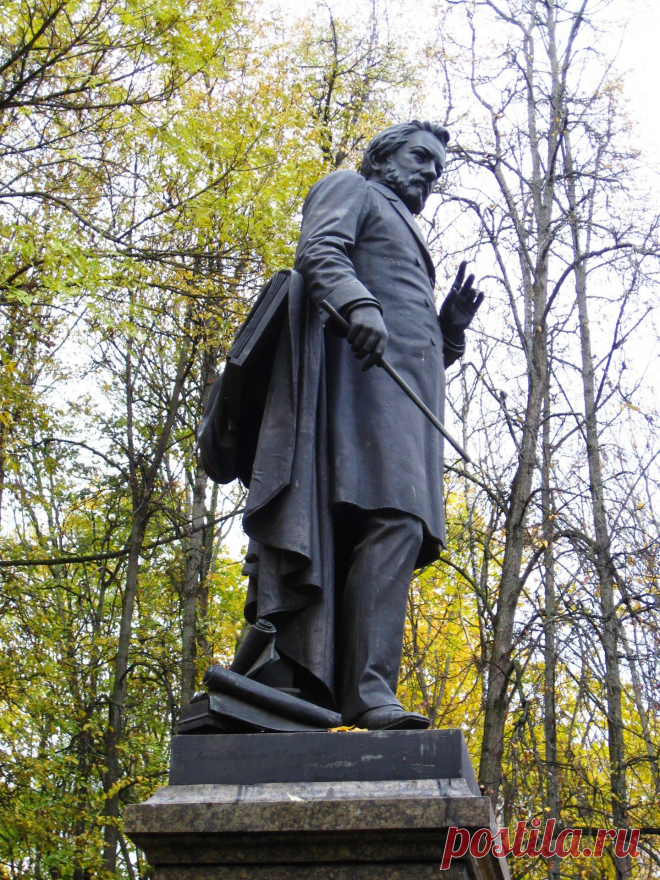 Памятник композитору Глинке в Смоленске    -----   Monument To The Composer Glinka  Free Stock Photo HD - Public Domain Pictures