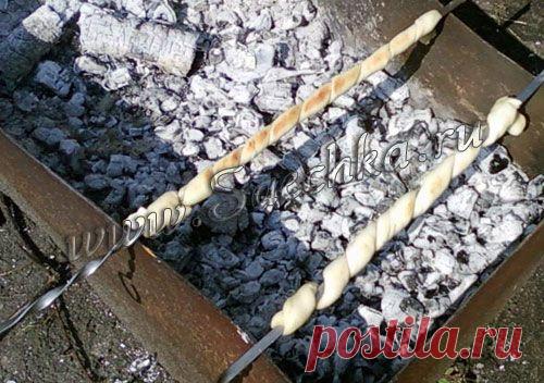 Закусочные хлебные спиральки - рецепт с фото