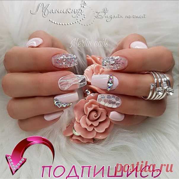 Девочки, УРААА! Нашла группу, которая публикует красивые идеи маникюра 😍 Эта группа создана для нас, скорее все сюда 👉  Дизайн ногтей 2018