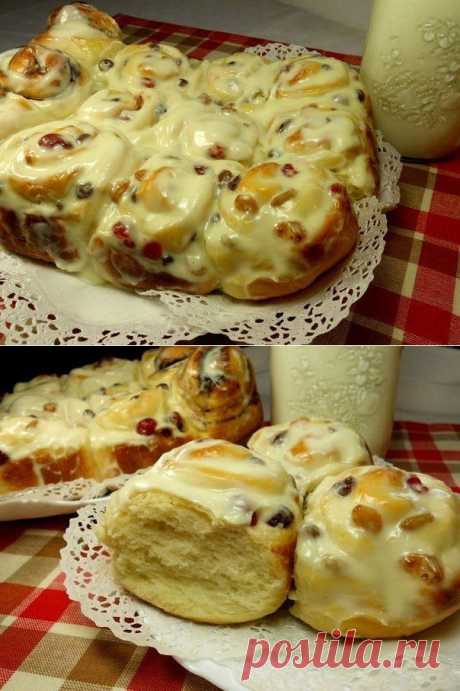 Булочки с изюмом со сливочной заливкой - Простые рецепты Овкусе.ру