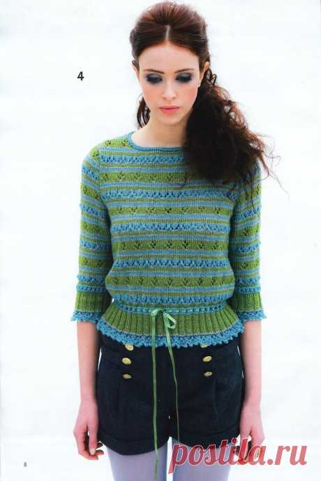 Пуловер с ажурным узором из остатков пряжи.