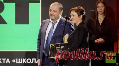 Школа RT — победитель премии СЖР в категории «Образовательные проекты». Школа RT завоевала Национальную премию Союза журналистов России (СЖР) «Золотая стратегия» в номинации «Образовательные проекты». Премия направлена на поощрение и информационное продвижение в СМИ успешных проектов в области PR и связей с общественностью. Читать далее