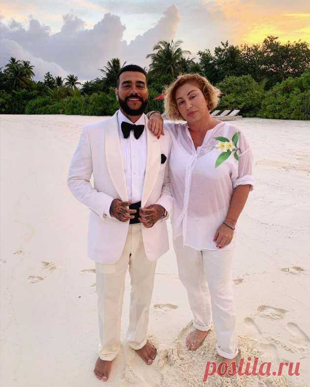 Почти Мэри Поппинс: Тимати подарил маме элитный детский сад . Милая Я