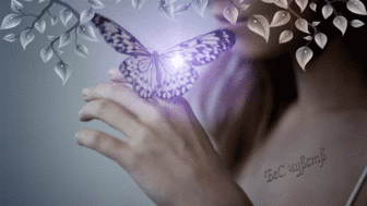 Нас тянет к тем, кто душу обнимает....