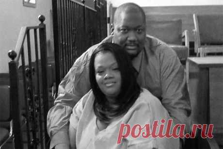 Муж и жена умерли в один день с разницей в несколько часов в разных больницах. Пара из США, 44-летние Трой и Шарлетта Грин, не успели отметить 22-ю годовщину свадьбы и умерли в разных больницах в один день с разницей в несколько часов. Они собирались в семейную поездку, приуроченную к годовщине. Однако Трой плохо себя почувствовал и остался дома. Через два дня Шарлетта заразилась COVID-19.