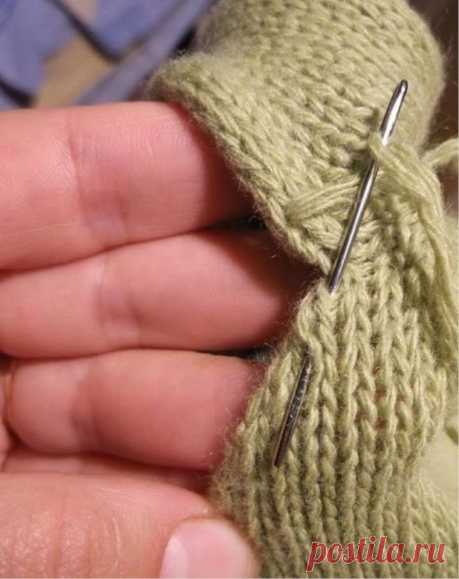 How beautiful it is to sew a sleeve into a knit knit product