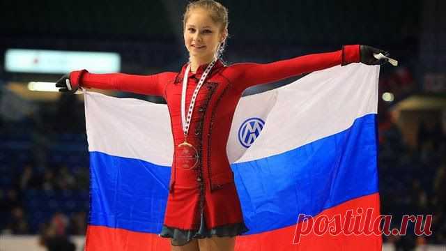 Acting very young and European champion Julia Lipnitskaya already asking serious bids for the Olympic Games in Sochi in figure skating.
http://famous-people-pictures.blogspot.ru/