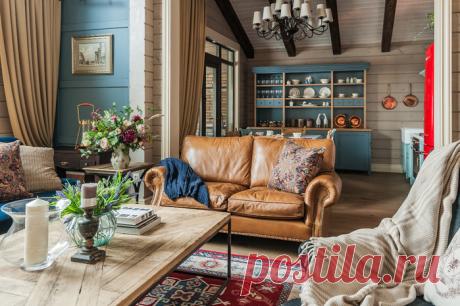 Деревянный дом в стиле английский кантри