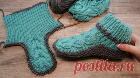 Домашние следки сапожки с объёмными косами спицами 🐉 Home slippers knitting pattern Представляю Вам новые тапочки следки спицами с красивой мягкой резинкой с отворотом и объёмной косой.Размер: 35-36 (37-38, 39-40, 41-42), я вязала на размер ...