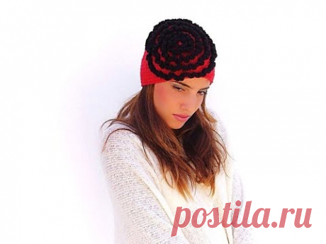 ШАПКА С ЦВЕТКОМ. Вязание крючком. How to knit a hat with flower часть2