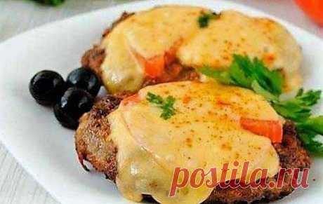 Рыбные котлеты в духовке. Правильное питание! | Блоги о даче, рецептах, рыбалке
#ПохудениеИПравильноепитание,#ЗдоровыйОбразЖизни,#Рецепты,#Красота,#ПП

Рыбные котлеты очень полезны в любом возрасте, в рыбе очень много жирных кислот омега 3, омега-6.

Также они очень вкусные не только с гарниром, но и как отдельное блюда в виде перекуса.

В среднем на 100 грамм рыбных котлет около 80 килокалорий, все зависит от рыбы. Нужно кушать всегда разную рыбу, для разнообразия ра