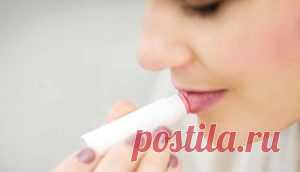 Napravite sami: Prirodan i moćan balzam za usne za hladne dane (RECEPT) – SVAKODNEVNICA