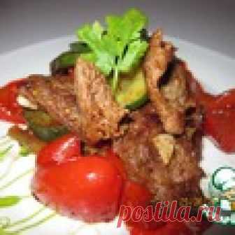 Мясное блюдо уйгурской кухни 