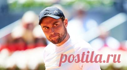 Карацев покинул теннисный корт в Брисбене на инвалидной коляске. Российский теннисист Аслан Карацев получил травму в матче с австралийцем Джэйсоном Каблером. Читать далее