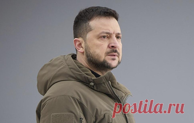 Зеленский уволил замглавы Службы безопасности Украины Якушева. Также президент Украины уволил начальника управления СБУ в подконтрольных Киеву районах Запорожской области Бориса Безрукого, начальника управления СБУ по Сумской области Эдуарда Федорова, начальника департамента охраны государственной тайны и лицензирования СБУ Игоря Носко и начальника департамента хозяйственного обеспечения СБУ Александра Повоторова