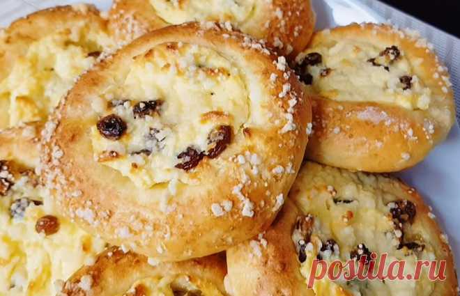 «В магазине такие точно не найти – пеку дома уже третий день подряд»: ватрушки на творожном тесте (без дрожжей) | Академия Вкуса | Дзен