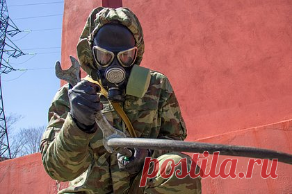 13 ноября: какой праздник отмечают в России и мире. 13 ноября в России отмечают День войск радиохимической и биологической защиты, а в мире — День доброты и День слепых. Православные вспоминают святых Спиридона и Никодима. «Лента.ру» рассказывает, какие еще праздники отмечают 13 ноября в России и мире, а также напоминает, кто из знаменитостей родился в этот день.