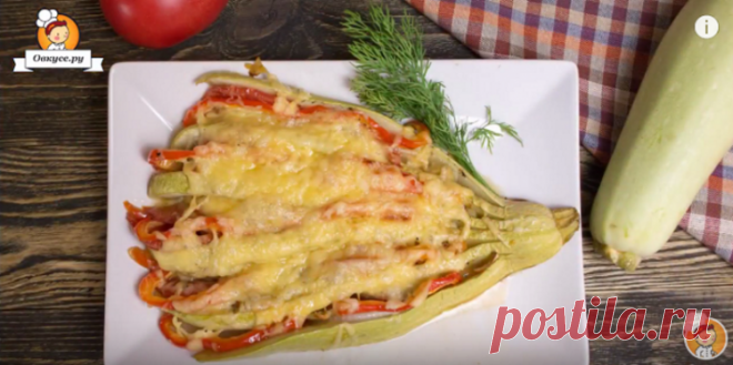 Кабачок фаршированный овощами / Простые рецепты