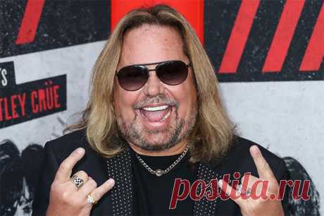 На концерте рок-группы Mötley Crüe в США произошла перестрелка. В результате был ранен один человек.