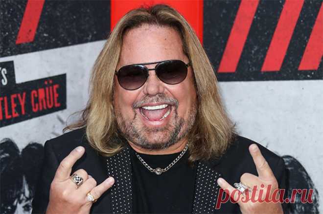 На концерте рок-группы Mötley Crüe в США произошла перестрелка. В результате был ранен один человек.