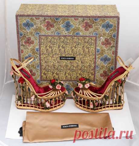 Very rare Dolce and Gabbana Runway Cage Heel Shoes Piece of Art! For Sale at 1stdibs