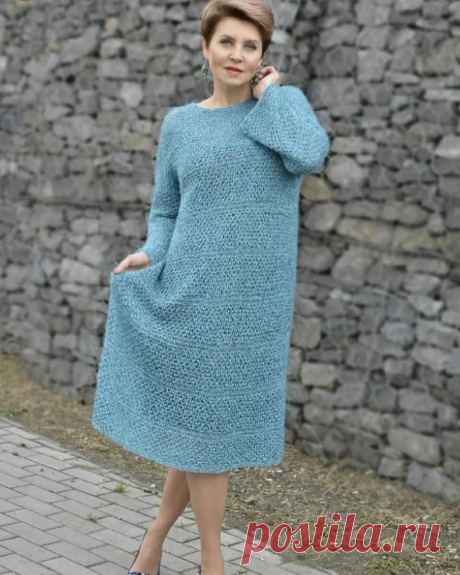 Вязаное спицами женское платье «Лазурный океан» — HandMade