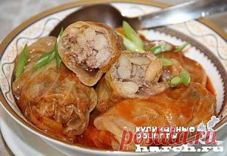 Голубцы с мясом и фасолью в баклажанном соте.