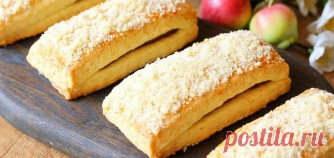 ПОЛОСКИ с ПОВИДЛОМ! 
Ингредиенты на ~8 шт.:
Тесто:
130 гр. сливочного масла
70 гр. сахара
2/3 яйца
70 мл. кефира
1/3 ч.л. соды
220 гр. муки щепотка соли, ванилина
Крошка:
10 гр. сливочного масла
10 гр. сахара
30 гр. муки
Также любое густое повидло для начинки.
1/3 яйца для смазывания полосок перед выпечкой.