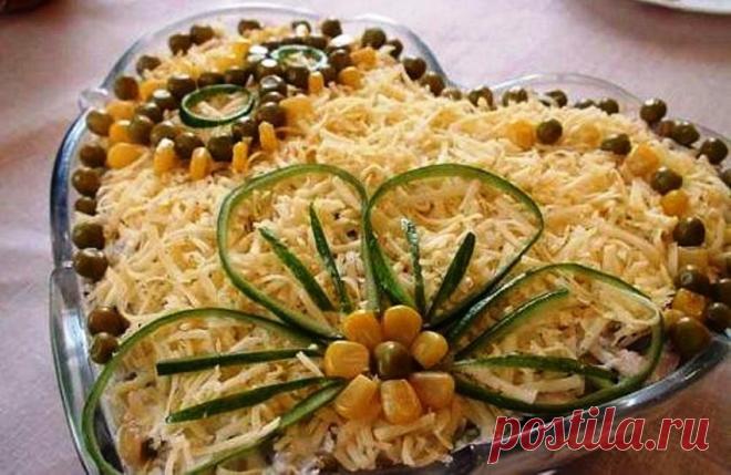 СЛОЕНЫЙ САЛАТ ИЗ ПЕЧЕНКИ