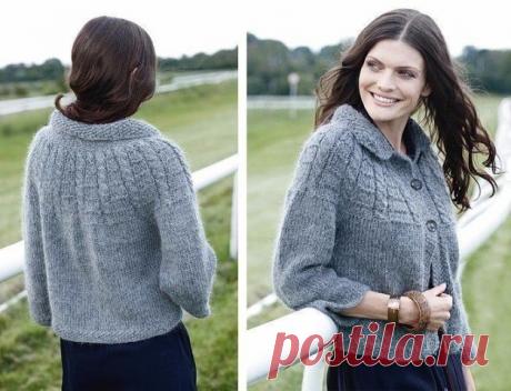 Короткий шерстяной жакет 
Этот короткий жакет из теплой пряжи с мохером – модель на все случаи жизни. 
РАЗМЕРЫ 
S (M) L (XL) 
ШИРИНА ИЗДЕЛИЯ ПО ОБХВАТУ ГРУДИ 
90 (99) 107 (116) см [more] 
ДЛИНА ИЗДЕЛИЯ 
47 (48) 49 (51) см 
ВАМ ПОТРЕБУЕТСЯ 
Пряжа (45% акрила, 30% мохера, 25% шерсти; 50 г/78 м) – 7 (8) 9 (10) мотков серой; спицы №5 и 6; круговые спицы №5 и 6 длиной 80 см; 3 пуговицы диаметром 25 мм. 
УЗОРЫ И СХЕМЫ 
ЖЕМЧУЖНЫЙ УЗОР 
Вязать попеременно 1 лиц., 1 изн. В каждом с...