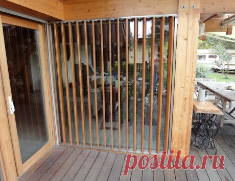Persiennes verticales mobiles en bois sur châssis inox | Metal Concept – escalier, ferronnerie d'art alsace, ferronnier strasbourg