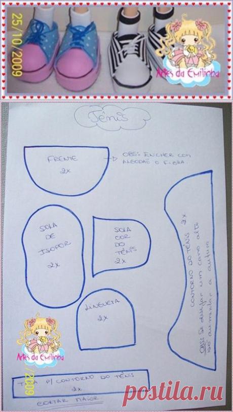 Кеды для куклы из фоамирана.