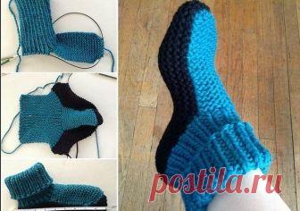 Эти следки выполняются круговыми спицами, чтобы держать петли было легче.