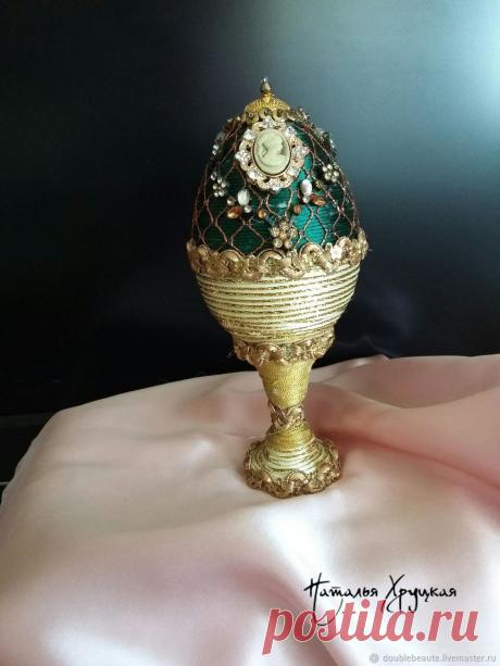 Интерьерное пасхальное яйцо : ЛЮБИМЫЙ ОБРАЗ – купить на Ярмарке Мастеров – O9IMKRU | Яйца, Петушки Интерьерное пасхальное яйцо : ЛЮБИМЫЙ ОБРАЗ в интернет-магазине на Ярмарке Мастеров. Это -ручная работа,, эксклюзивная, неповторимая,единственная в своём экземпляре,очень изящная, элегантная. Рекомендую созерцать на фоне звучащего романса......
