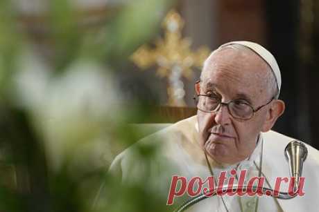 Папа Римский рассказал о мирной миссии Ватикана по Украине. Папа Римский Франциск рассказал, что Ватикан проводит «мирную миссию» по урегулированию на Украине, не уточнив подробностей. Понтифик подчеркнул, что добиться мира можно только через открытые каналы. Он добавил, что всех интересует путь к мирному урегулированию, пообещав сделать для этого все необходимое.