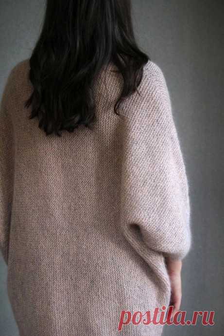 Кардиган-кимоно Birch от дизайнера Helga Isager.
РАЗМЕРЫ: S (M) L.