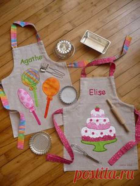 Si tienes retales o unos individuales que quieras reciclar no te pierdas esta colección de delantales para niñas y aumentando el tamaño pa...
