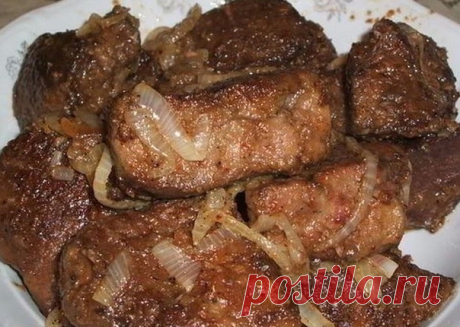 Очень вкусный рецепт печени! Печень получается мягкой, сочной, нежной!
⠀

ИНГРЕДИЕНТЫ
600 г говяжьей печени
1 яйцо
3 зубчика чеснока
1 ч. л. сахара
1 ч. л. соли (без горки)
0,5 ч. л. соды
1 луковица
масло растительное для жарки
мука кукурузная для панировки
⠀
ПРИГОТОВЛЕНИЕ
Печень вымой, обсуши, удали пленку и нарежь крупными кусочками. Приготовь маринад: в миске взбей яйцо с солью, сахаром, содой и чесноком, пропущенным через пресс. Залей полученной смесью кусочки печени и...