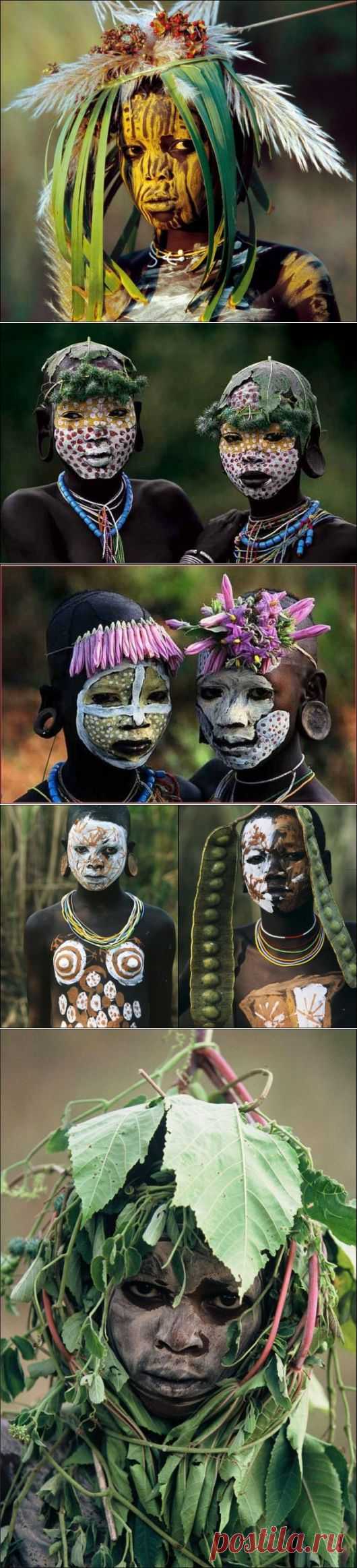 Модные дамы племени Омо.