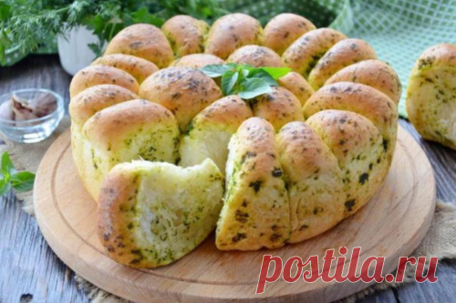 Бесподобно вкусный пшеничный хлеб с зеленью и чесноком