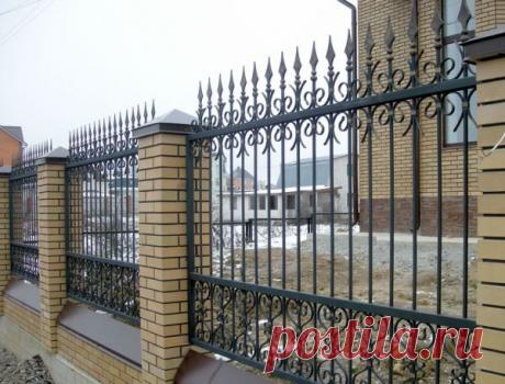 Кованый забор - Забор кованый из металла, высота зависит от предпочтений заказчика, исполнение от одной недели. Цвета и оттенки на ваш выбор.