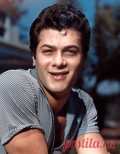 Тони Кертис (Tony Curtis)
-3 июня, 1925 • 29 сентября 2010