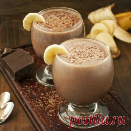 ༺🌸༻Кофе Bahia
Популярной разновидностью кофе-гляссе является коктейльный микс с кофе, под экзотическим названием Бахия – это название в честь бразильского штата, ведь оно представляет соответствующий ему вкус и аромат. Bahia – микс черного кофе с ярким выраженным привкусом ароматного экзотического напитка.
Эспрессо (5-6 чашечек)

Половина банана

Тростниковый сахар (половина ч.л).

Рекомендуют добавить и кокосовое молоко (2 ст.л).