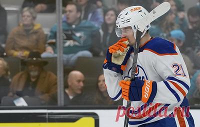 Клим Костин забросил шайбу во втором матче НХЛ подряд. Российский нападающий помог "Эдмонтону" разгромить "Сан-Хосе" со счетом 7:1