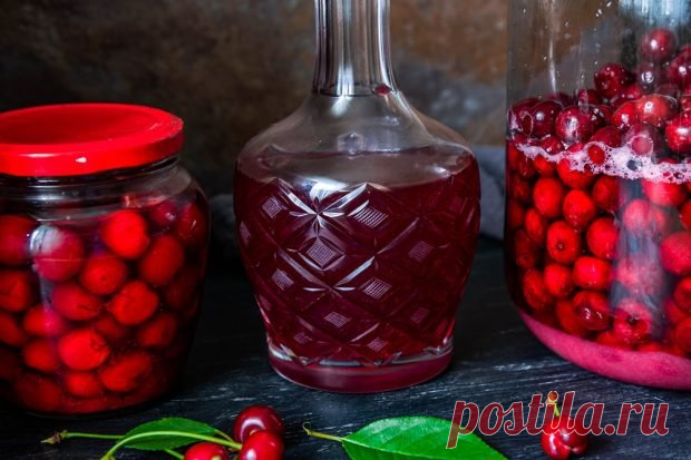 Компот из черешни на зиму martahlushyk1 0 Чаще всего компот закатывают из вишни – исторически так сложилось. Но что насчет черешни? На самом деле из нее тоже получаются отличные