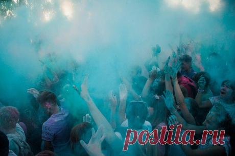 Фестиваль красок Холи прошёл в Можге | Можга.NET