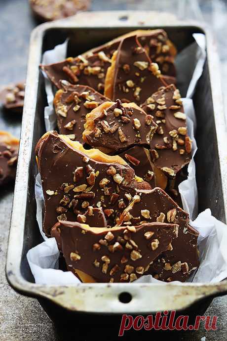 Easy Homemade English Toffee | Creme De La Crumb Easy homemade English toffee with crunchy almonds and creamy chocolate!