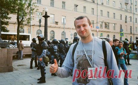 Экс-главред Brief заявил, что больше не имеет влияния на телеграм-канал. Бывшее руководство телеграм-канала Brief, который в августе внесли в реестр иноагентов, в настоящий момент не может повлиять на его контент, сообщил РБК бывший главный редактор канала Владимир Дергачев.